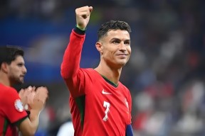 爱游戏- c罗连续七场比赛得分超过逆转,瑞士队挑战极限是多少 