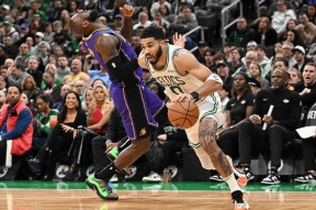 爱游戏-塔图姆爆冷击败RNG，战术调整引爆全场！的简单介绍